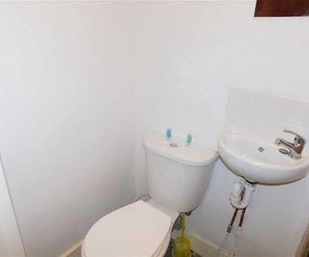 Spencer Inn Apartments Гарроу Екстер'єр фото