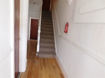 Spencer Inn Apartments Гарроу Екстер'єр фото